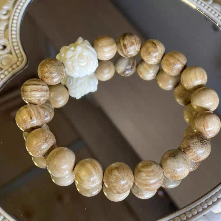 Aquilaria Bracelet with Auspicious beast - Calming the mind, Protecting, Supplementing Wood, Counteract evil force