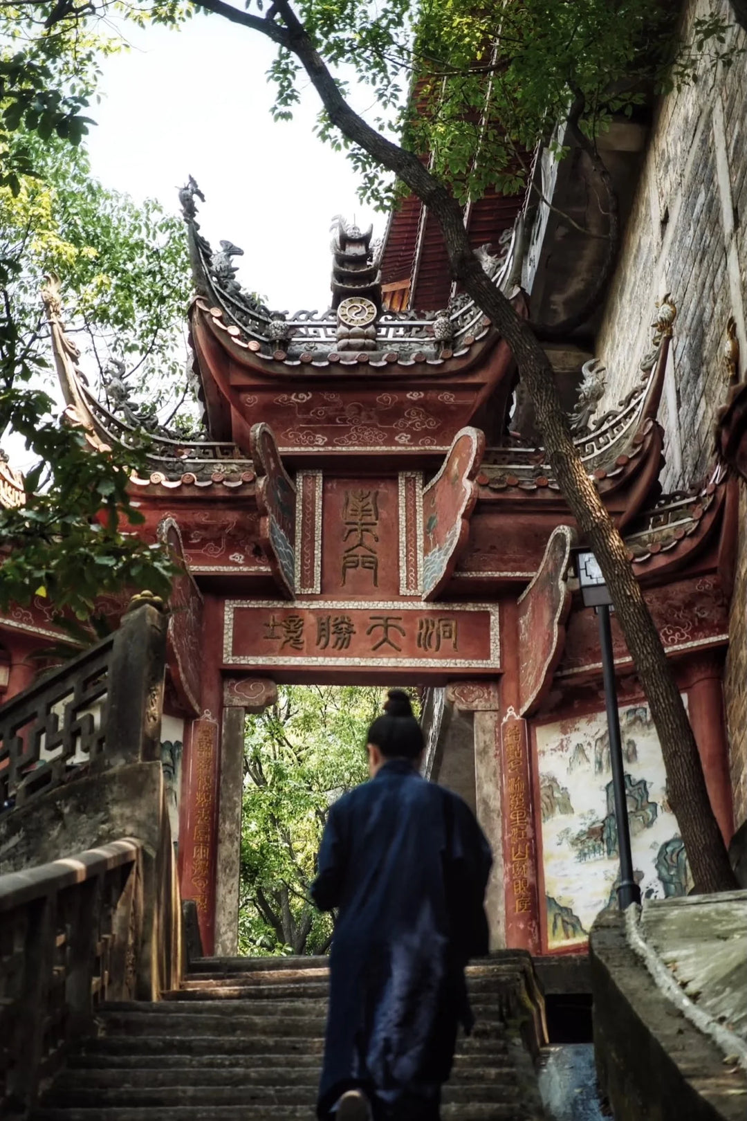 More Than Jewelry: My “Shou Yi” Journey and a Moment of Awakening