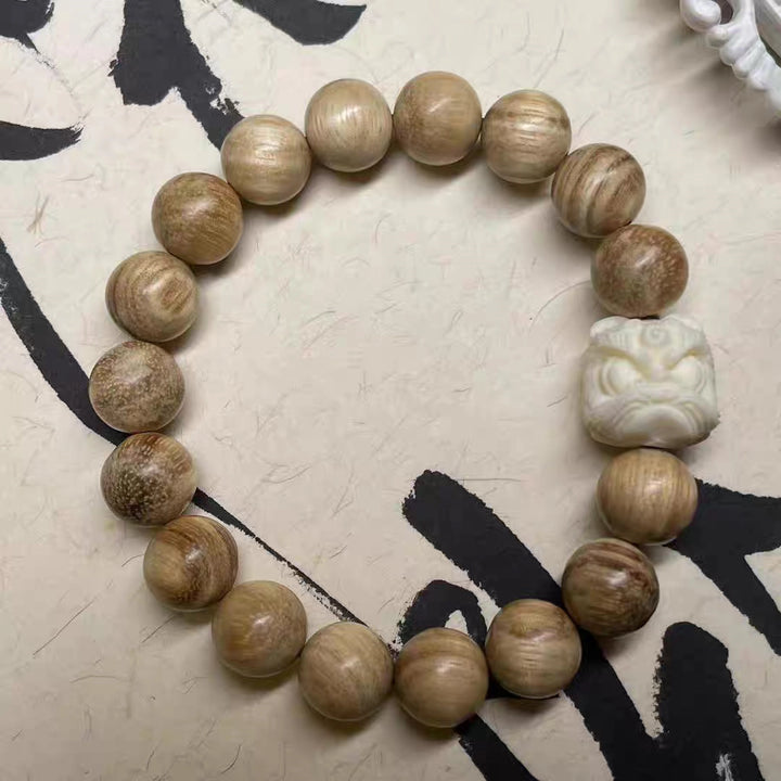 Aquilaria Bracelet with Auspicious beast - Calming the mind, Protecting, Supplementing Wood, Counteract evil force