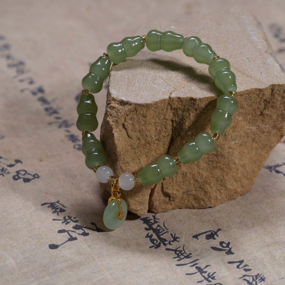 Aventurine Bracelet with Gourd & Ping’an Buckle – Feminine Blessings & Abundance