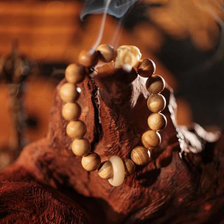 Aura Shield & Karmic Alignment — Aromatic Guardian Lion Bracelet