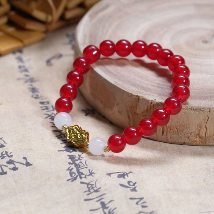 Red Agate Bracelet with Auspicious Cloud – Feminine Luck & Elegance